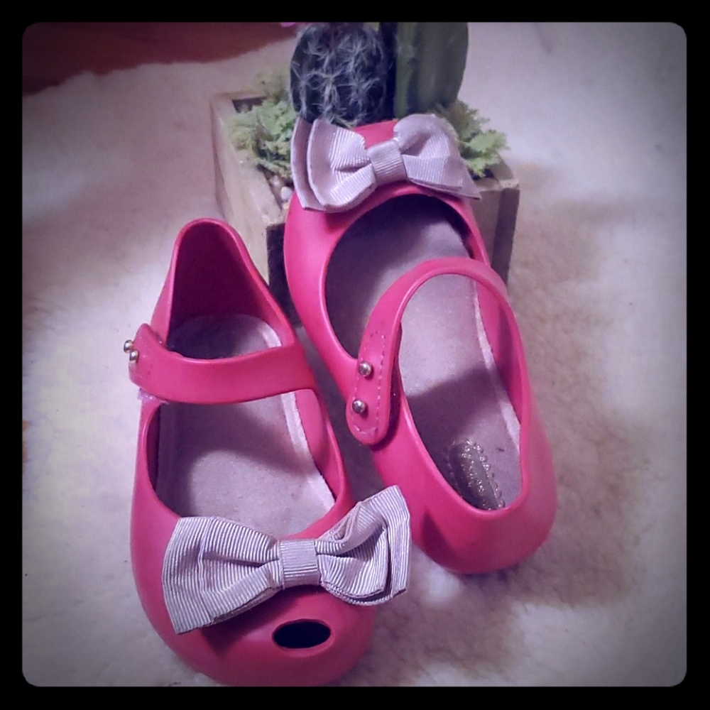 Mini Melissa® Ultragirl Sweet Mary-Janes size 9